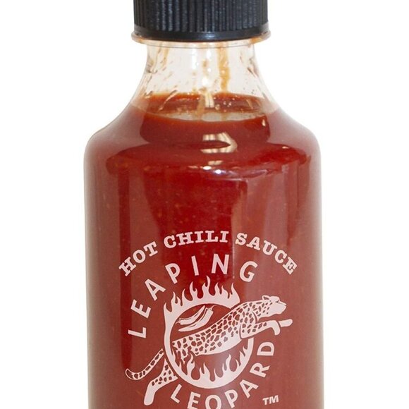 2 Leaping Leopard Sriracha Hot Chili Sauce 9oz Very Wanted Rare! nice & Spicy - Picture 1 of 1